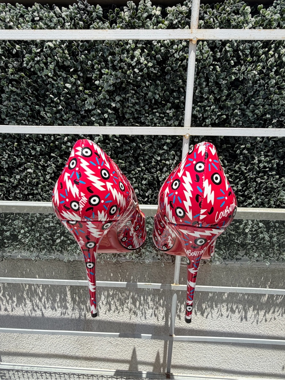 Christian Louboutin Pigalle “Loubitag” Capsule Pumps, Heels Red/Multicolor 8.5 - Picture 6 of 10